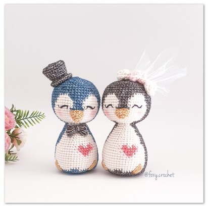 Little Penguin wedding couple
