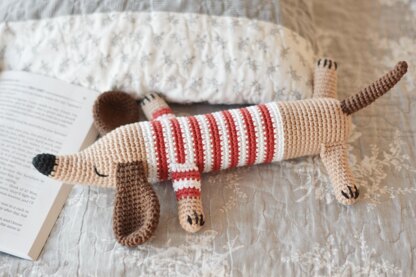 Hotdog the Dachshund Crochet Pattern Amigurumi