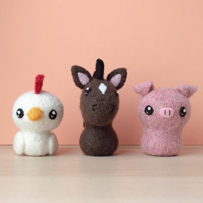 Born in a Barn 1 Felted Knit Amigurumi with Chicken, Pig and Horse