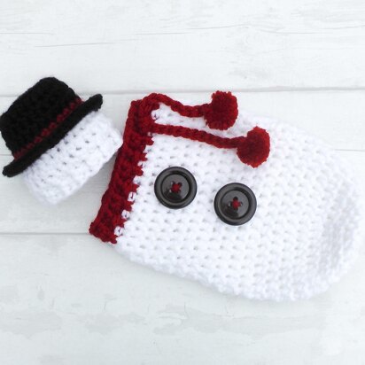 Christmas Snowman Hat and Cocoon Set