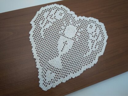 Heart filet doily chalice