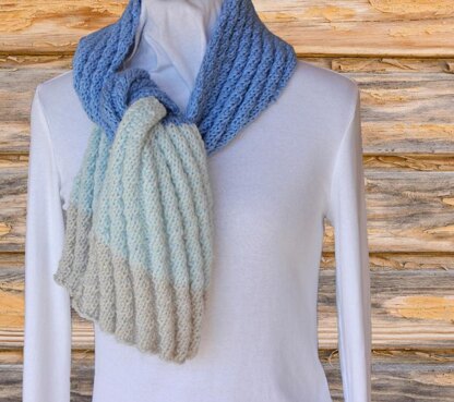 Diagonal Rib Knit Scarf