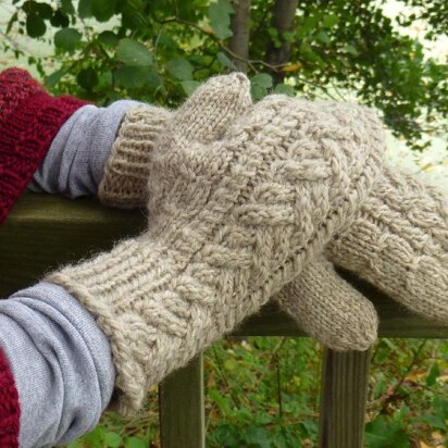 Offset Cable Mittens & Hat