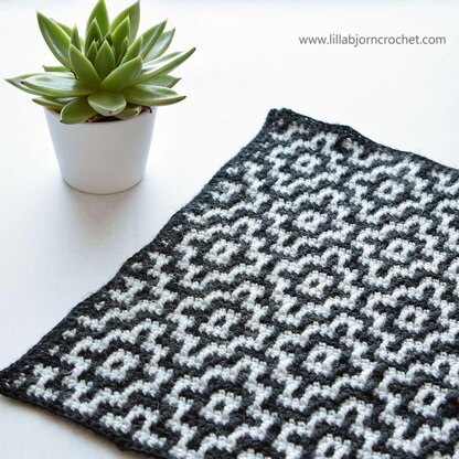 Nya Infinity Mosaic Blanket Crochet pattern by LillaBjörnCrochet