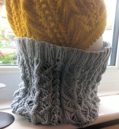 Annabella Cowl