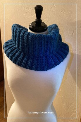 Easy Chunky Cowl Crochet Pattern