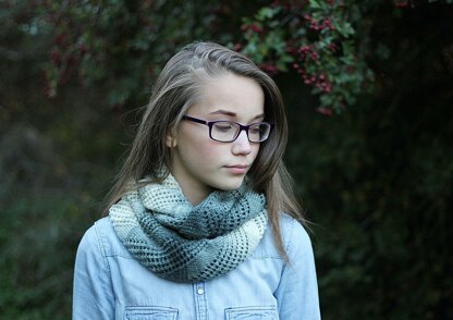 Spirit infinity scarf