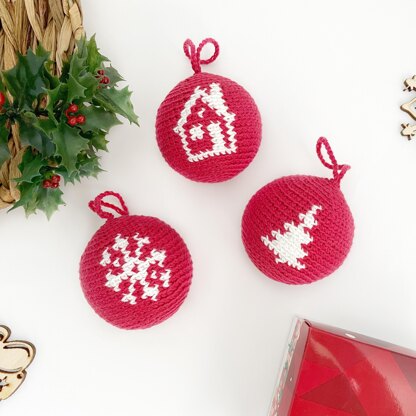 Christmas bauble crochet pattern amigurumi Christmas tree ornament