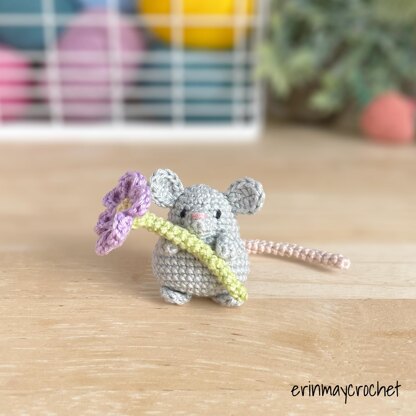Teacup the Mouse Amigurumi Crochet Pattern