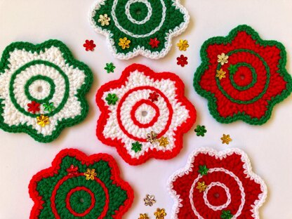 Christmas flower coaster I by HueLaVive