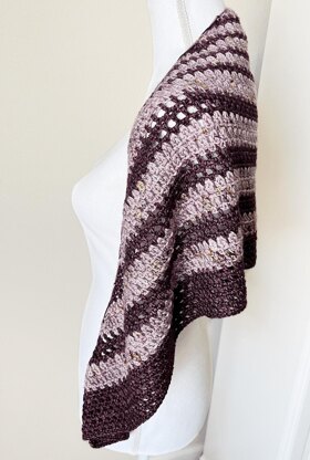 River Pebbles Shawl DK