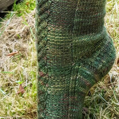 Oberon Socks - knitting pattern
