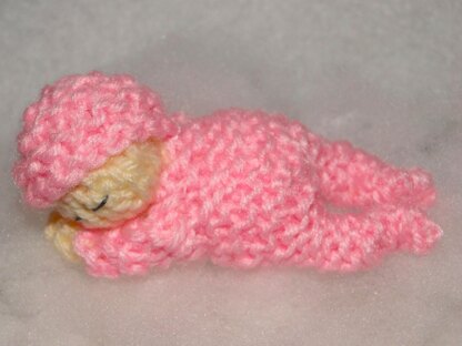 Lovely sleeping baby knitting pattern