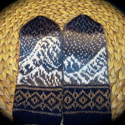 The Great Wave Mittens
