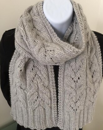 The Heartflower Cabled Scarf