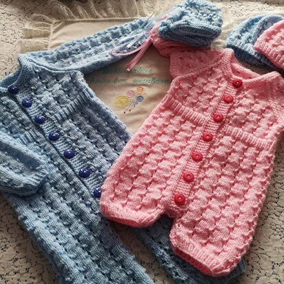 83. Premature - 6 Month Unisex Romper Set