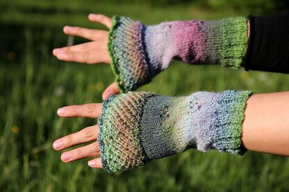 In Bloom fingerless mittens