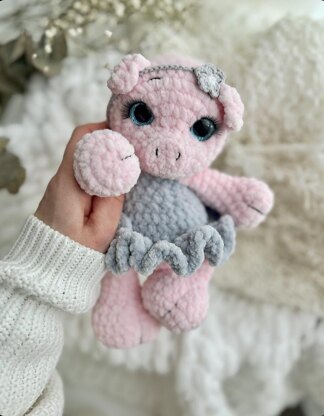 Plush pig toy