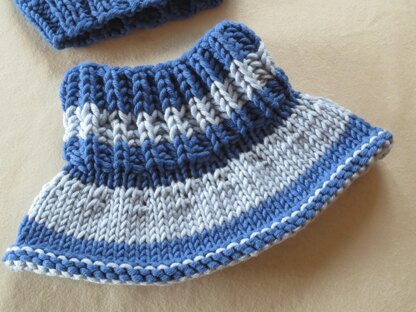 Strickanleitung Kindermütze und Loop