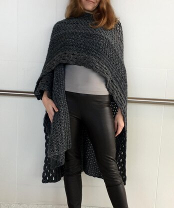 Crochet Wrap Pattern: Really Racy Ruana