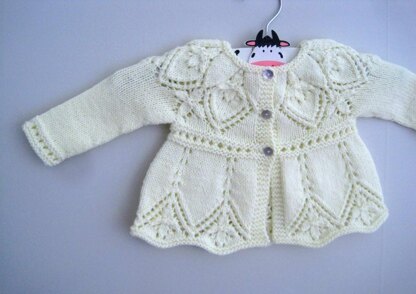 Annie Cardi Knitting pattern by Suzie Sparkles | LoveCrafts