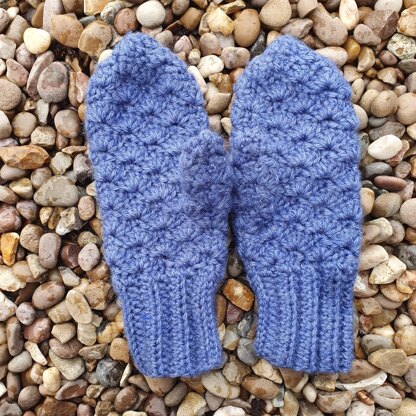 Cosy Shells Mittens