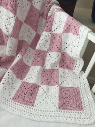 Crochet Blanket - Baby - Arielle's Square