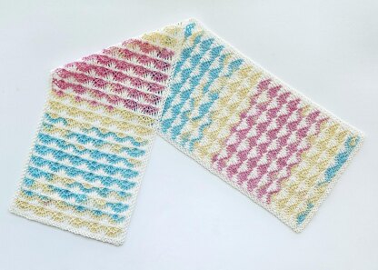 Ripple Waves Table Runner