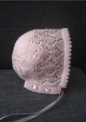 Olivia Bonnet & Booties Set (DK)