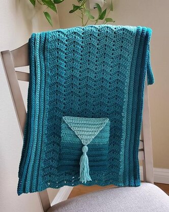 Ocean Waves Shawl Pocket