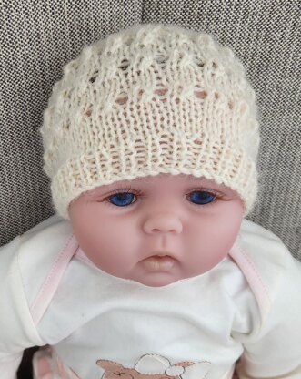 Poppy - Babies eyelet stitch beanie