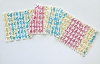 Ripple Waves Table Runner