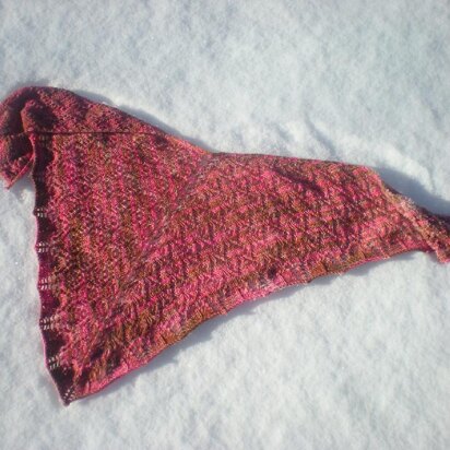 Fuchsia Bloom Shawlette