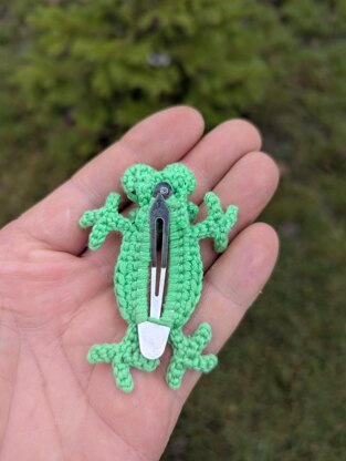 Frog Hair Clip