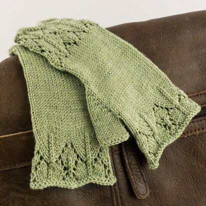 Leah Mitts - knitting pattern
