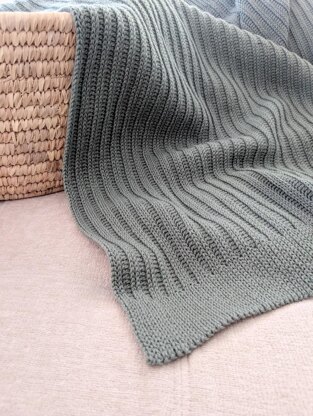 Laurel Knit-Look Blanket