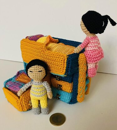 Amigurumi dollhouse double bed