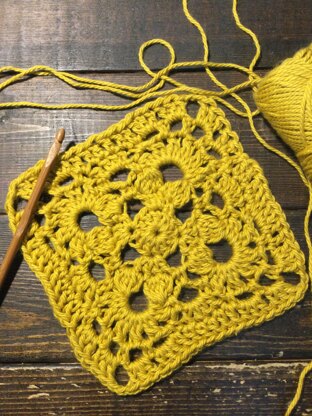 granny square dishcloth- pattern 1