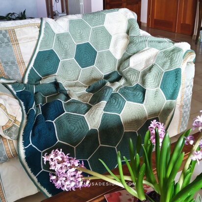 Solid Hexagons Blanket