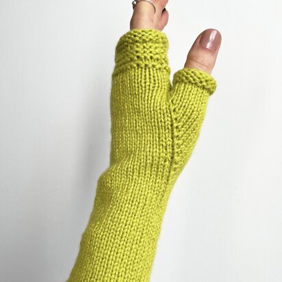 Cashmere Lime fingerless gloves