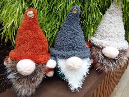 Multiplying gnomes