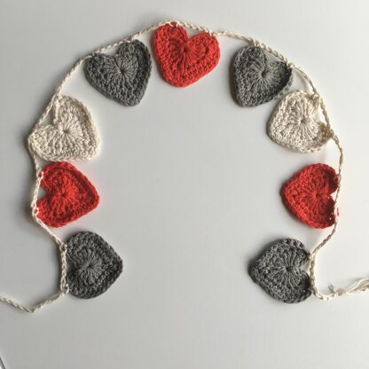 Heart Strings - Crochet Heart Garland Pattern