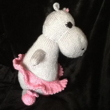 Lola the dancing hippo #2