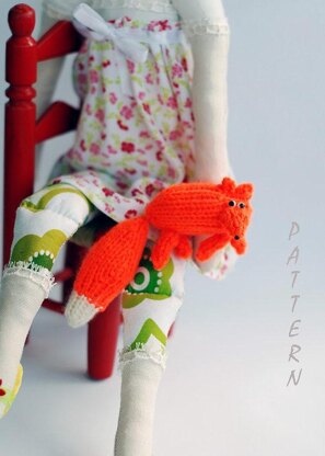 Fiery Orange Mini Fox knitted brooch