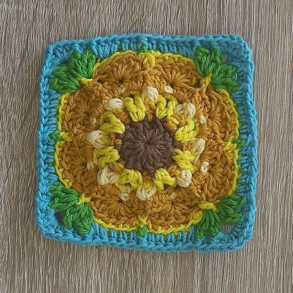 Daisy Crochet Flower Granny Square