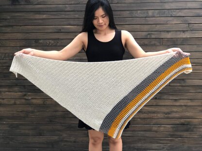 Breezy shawl