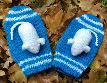 Sugar Mouse Christmas Mittens