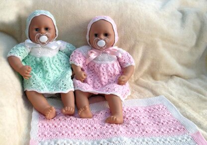 P80 Dolls Dress, Bonnet and Blanket