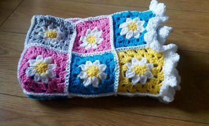 Flowery Granny Square Blanket