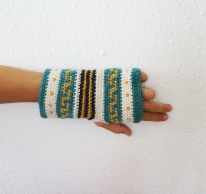 Andean Fingerless Mitts